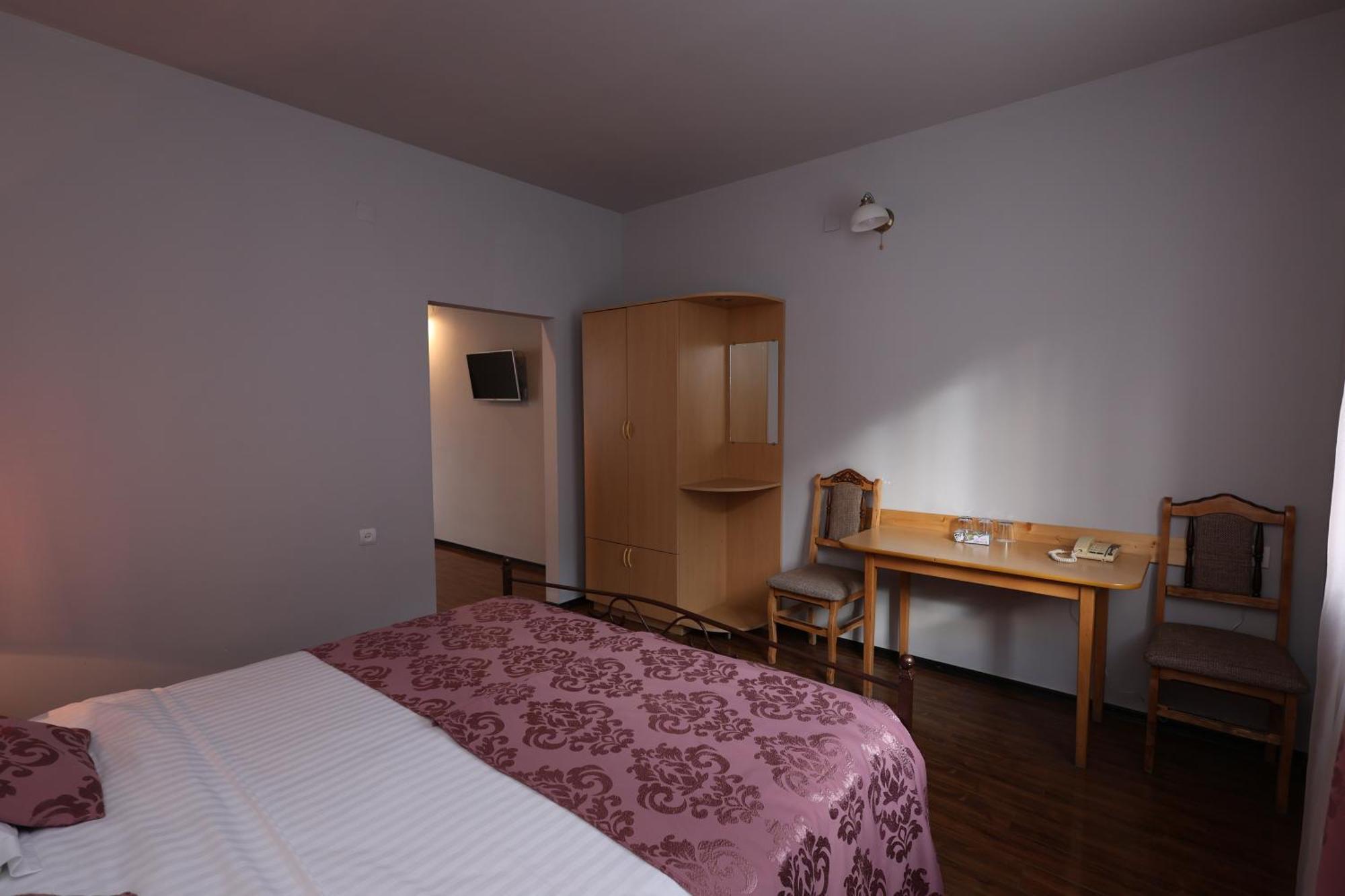 Yeghevnut Hotel Goris Esterno foto