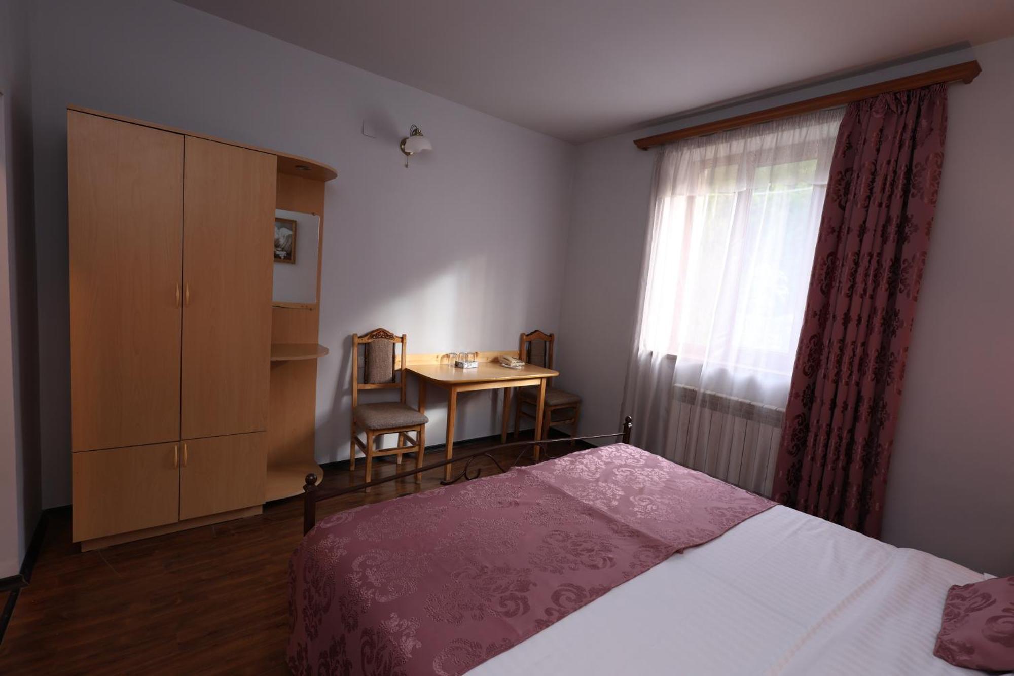 Yeghevnut Hotel Goris Esterno foto