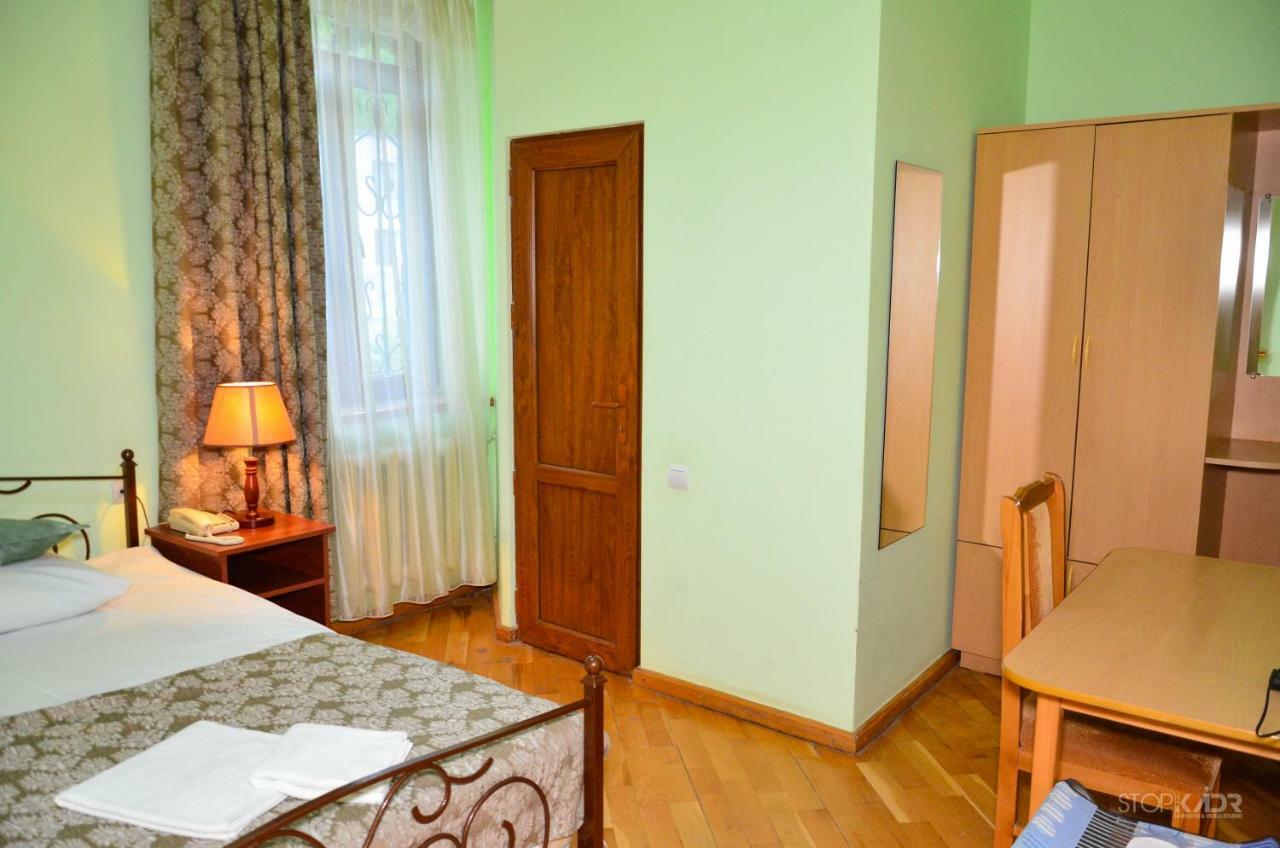 Yeghevnut Hotel Goris Esterno foto