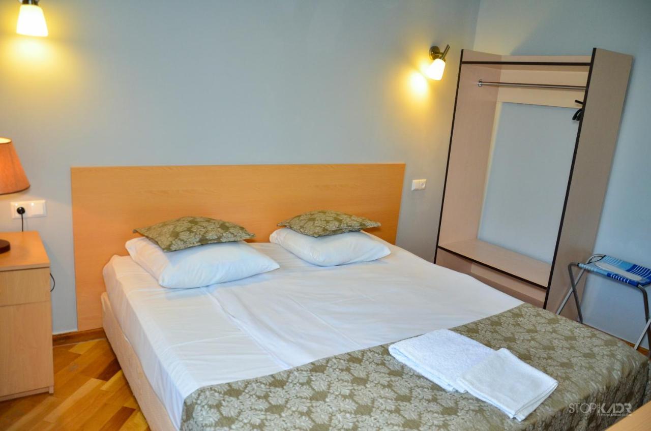 Yeghevnut Hotel Goris Esterno foto